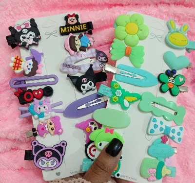 Kids Cartoon Decor Hair Clip Set (1 pata)